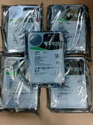De Harde Aandrijving 6Gb/S van Seagate Exos X18 ST18000NM000J 18TB SATA